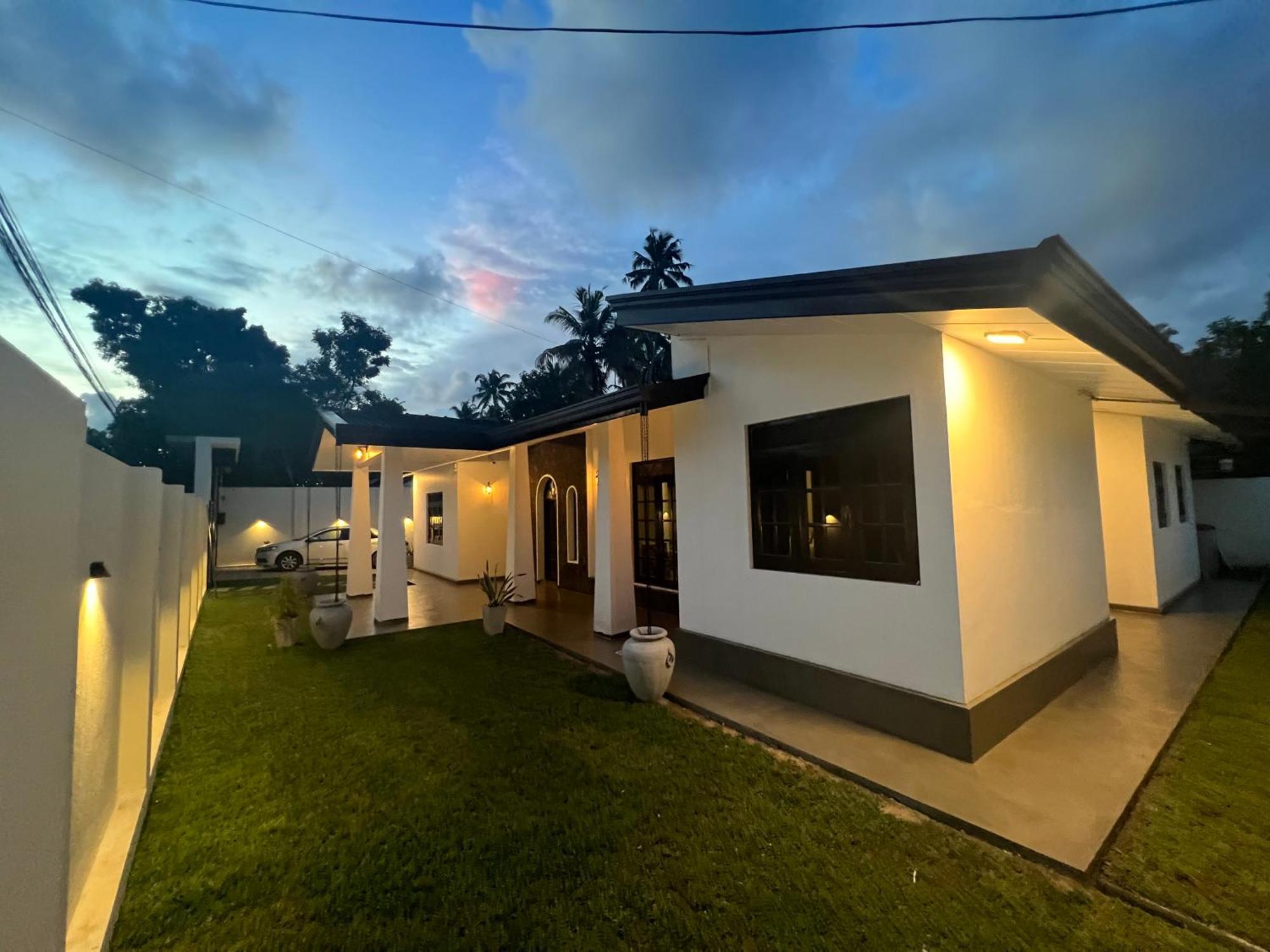 Villa River Breeze Weligama Luaran gambar